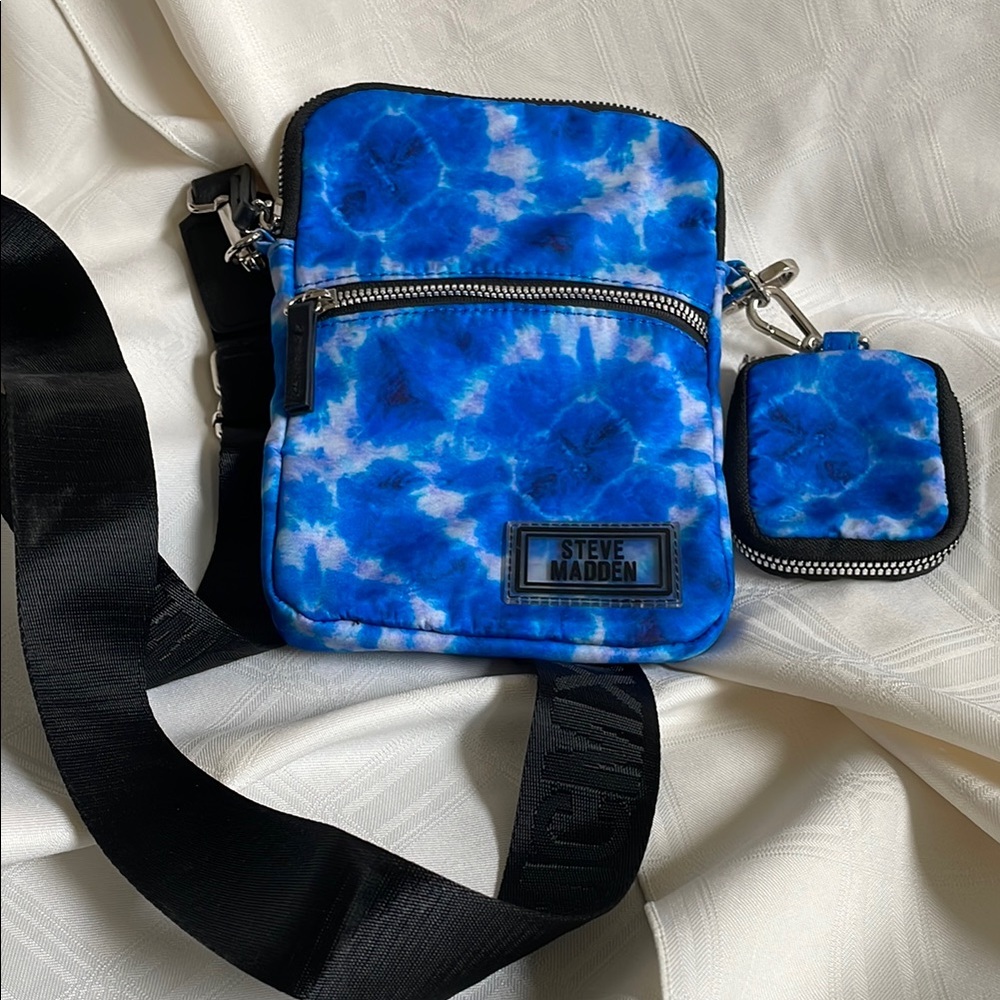Steve Madden Blue Crossbody Bag & Additional Mini Pouch